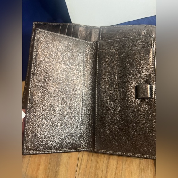 ***SOLD*** Coach Wallet and box - Picture 6 of 11